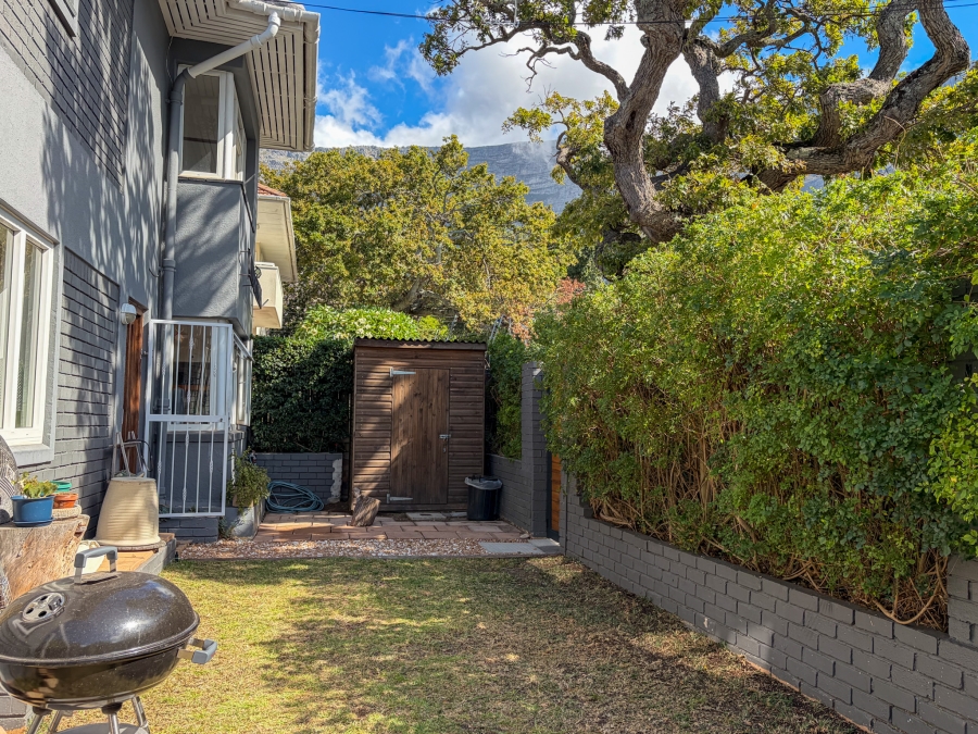 2 Bedroom Property for Sale in Oranjezicht Western Cape